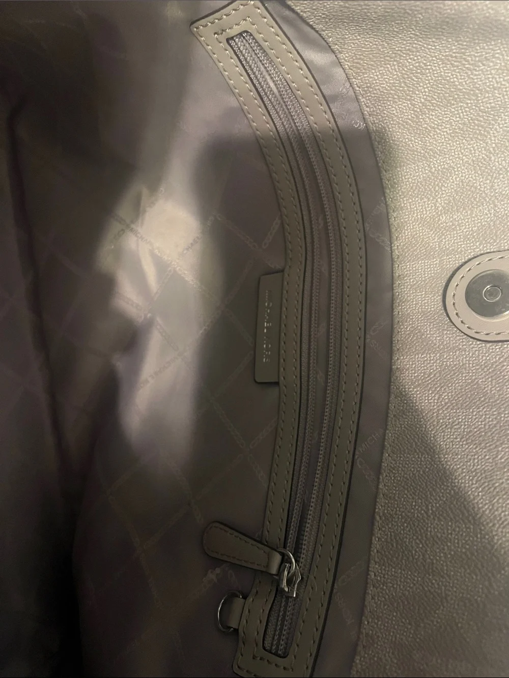 Michael Kors Two-Tone Gray/white LighyGray MK Signature Tote